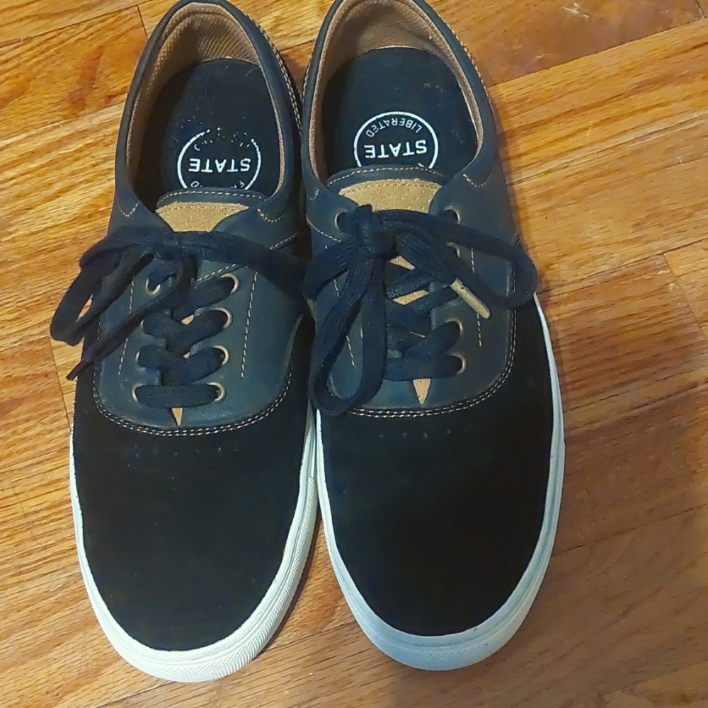 State Brand skateboarding shoes mens size 9.